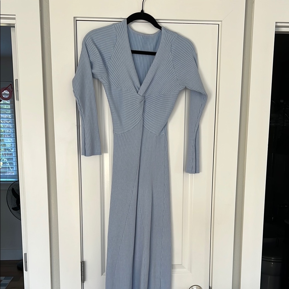 Elegant Blue Ribbed Knit Dress